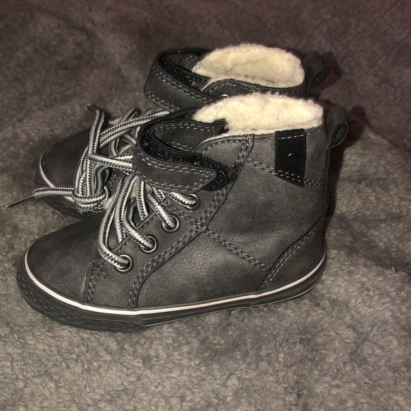 SOLD NWOT- High top shoes - Picture 3 of 3